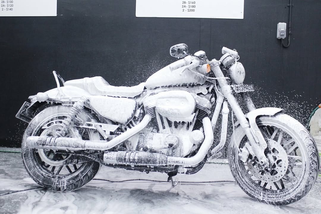 Motorbike Wash Available at 7030 Ang Mo Kio Ave 5 S569880...