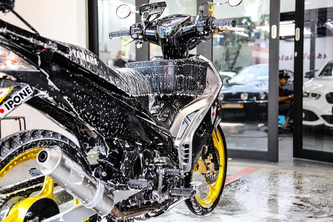 Bike wash time!! 🏍 Come down and let us wash your babies...