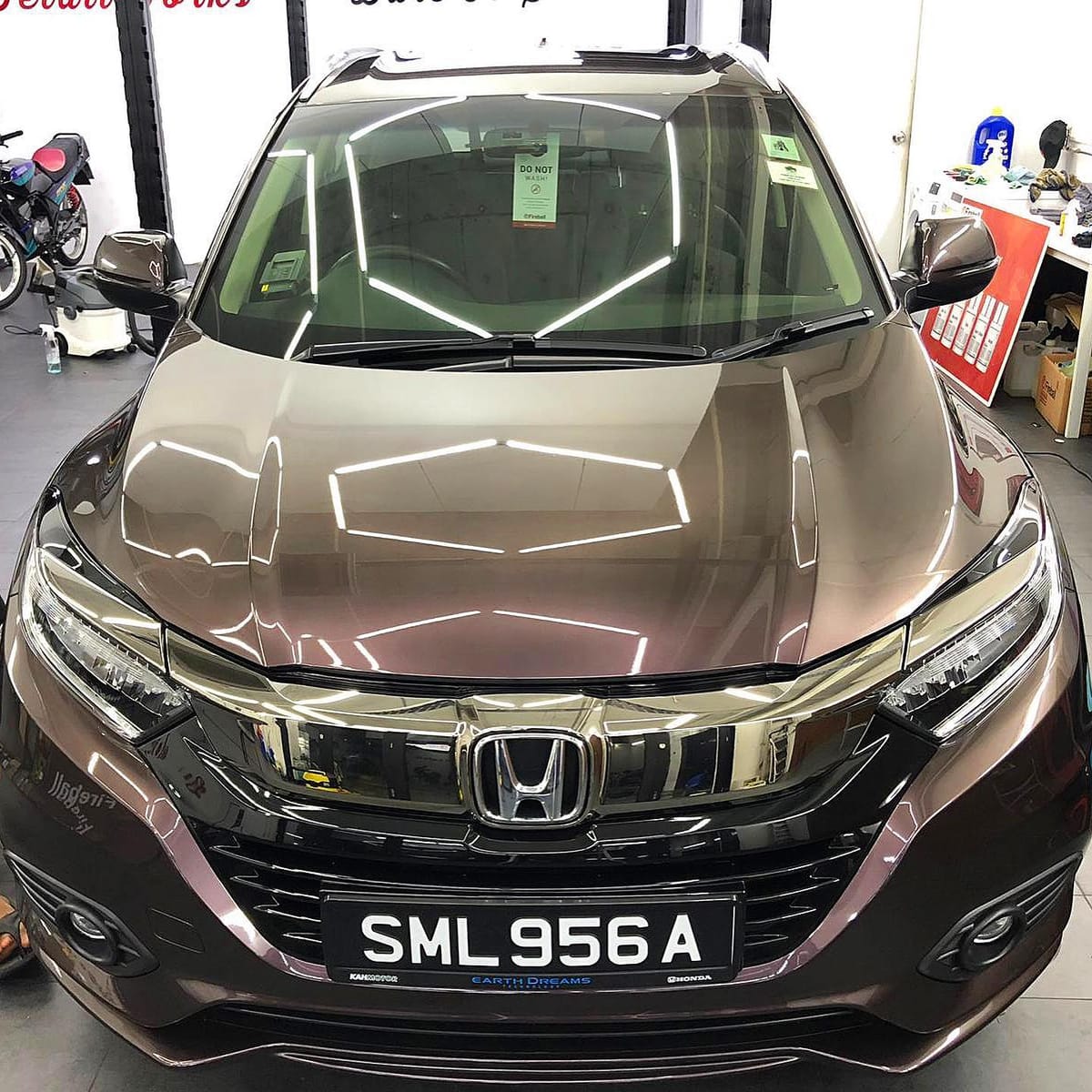Honda HRV coated with Fireball Butterfly 9H Ceramic Coati...