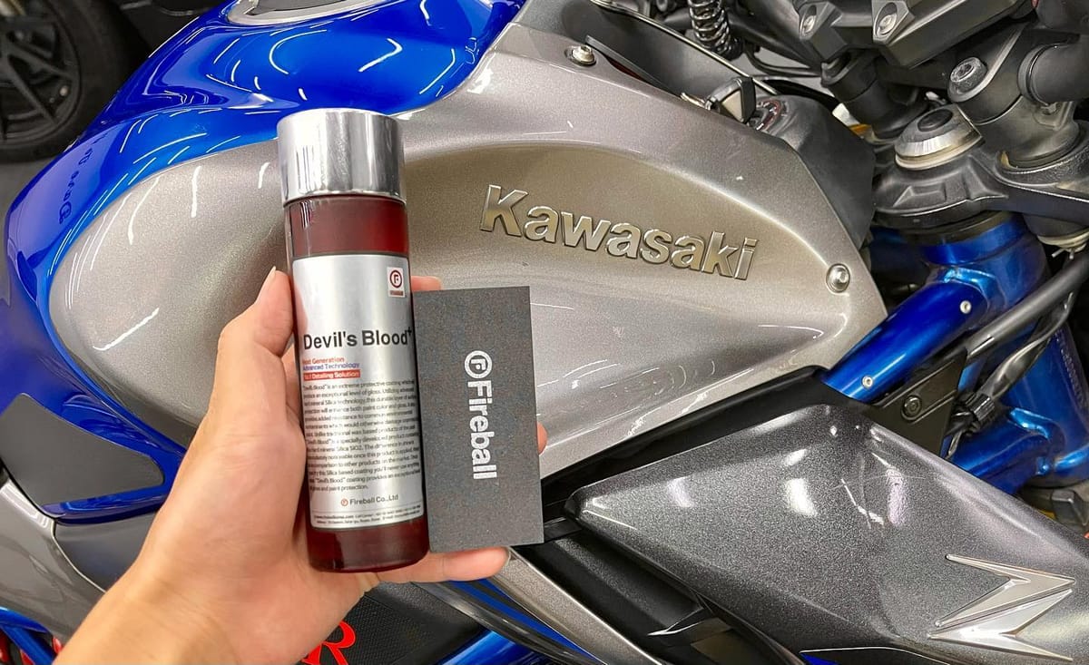 FIREBALL Devil’s Blood completed for Kawasaki 900R.