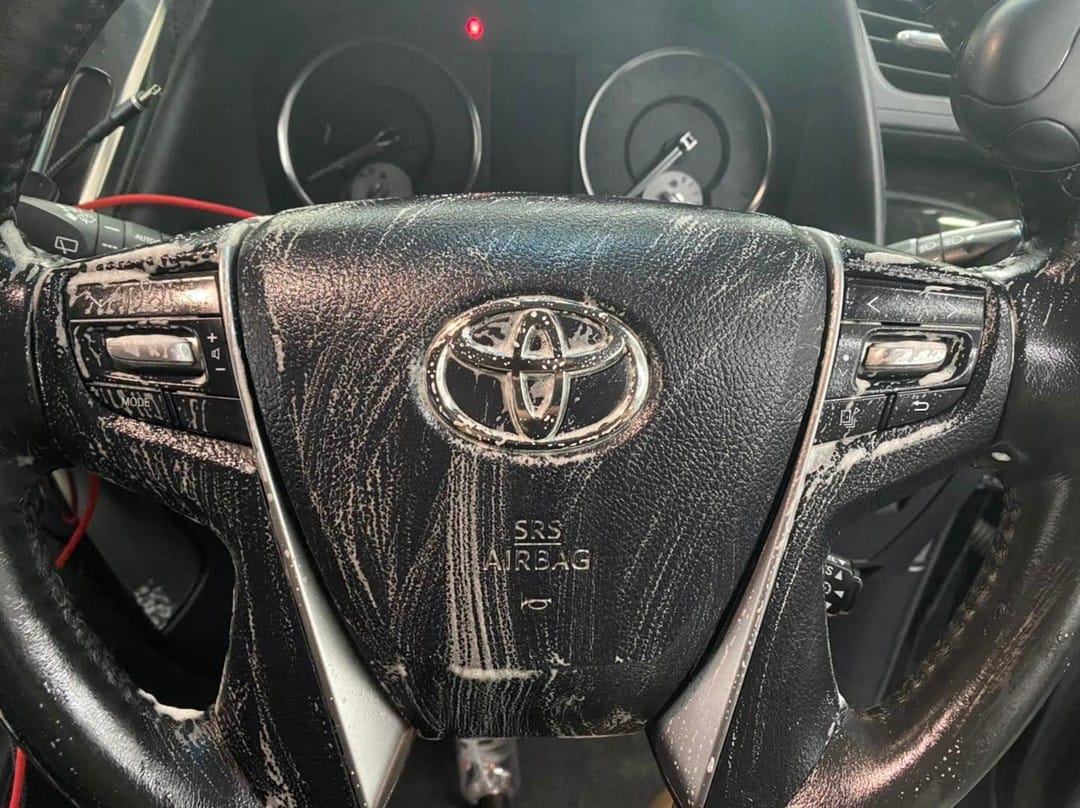 Interior Steam Cleaning Completed on Toyota Vellfire.