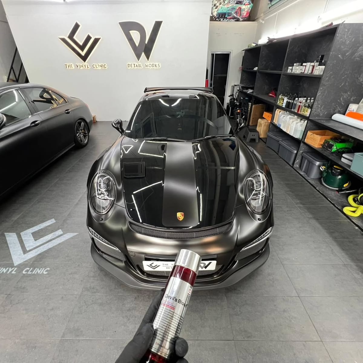 GT3RS in a blend of gloss and satin black by @thevinylcli...