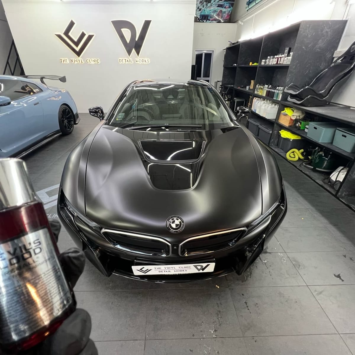 I8 coated with Fireball Devil's Blood 7H Ceramic Coating.